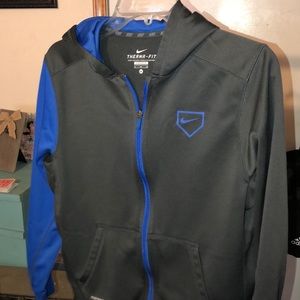 Youth XL Nike Baseball hoddie